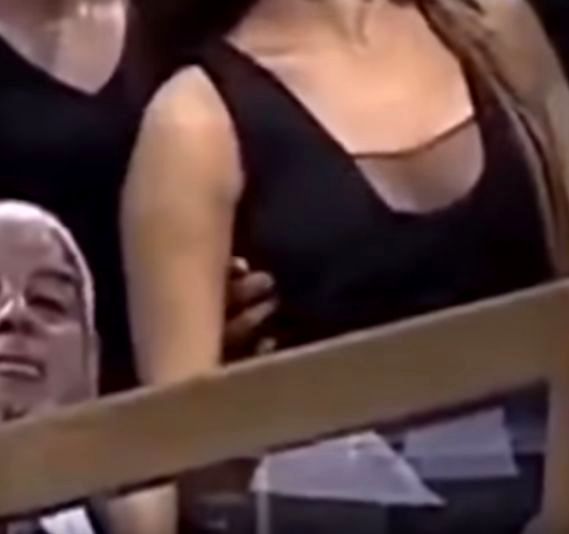 Pastorul care a pipăit-o pe sân pe Ariana Grande dă explicații. Ce spune despre gestul indecent pe care l-a făcut | FOTO&VIDEO