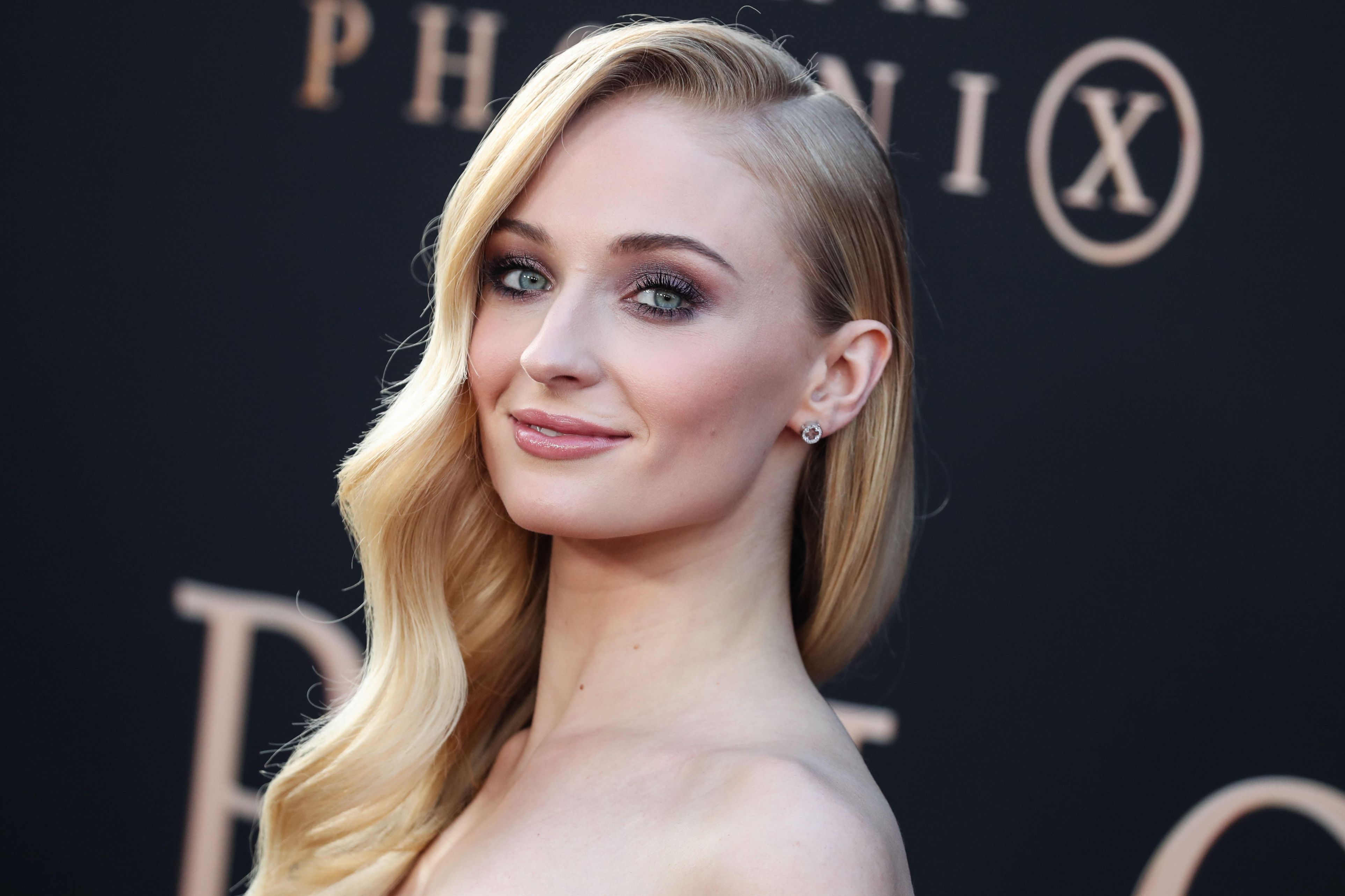 Sophie Turner îl dă în judecată pe Joe Jonas. Divorțul se complică, iar actrița vrea să își ia copiii în Anglia
