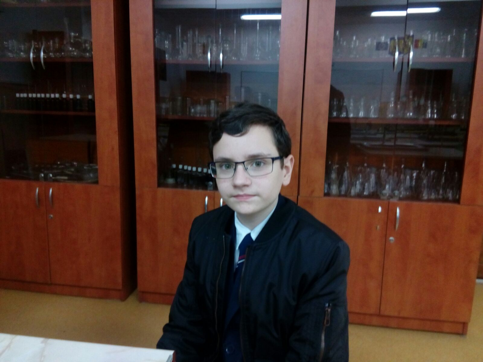 REPORTAJ / Trei elevi de la un colegiu din Galaţi, membri ai Mensa, printre cei mai inteligenţi 2% oameni din lume - FOTO