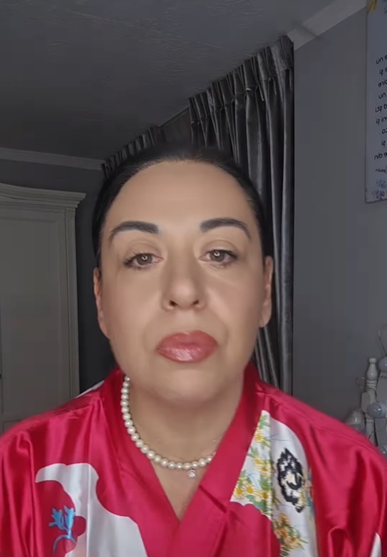 De ce Oana Roman nu se spală cu apă pe față. Obiceiul pe care îl are și sora ei: „Apa de la robinet nu e cea mai bună”