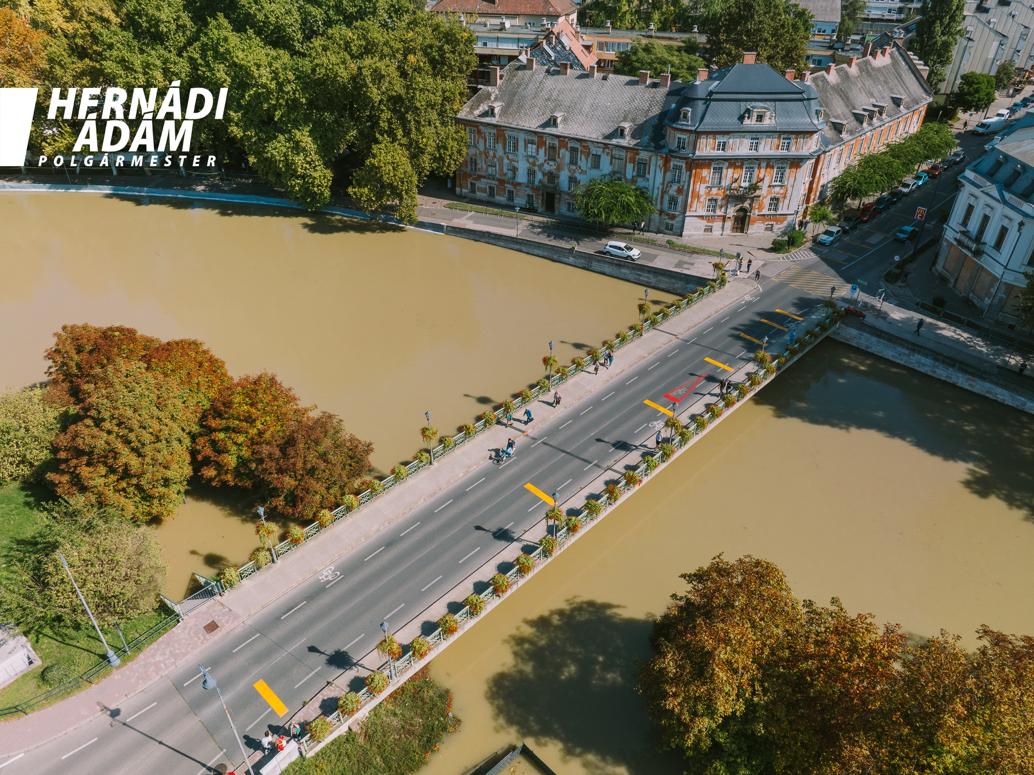 Dunărea a inundat un întreg oraș aflat la 25 km de Budapesta. Viitura ajunge în România săptămâna viitoare