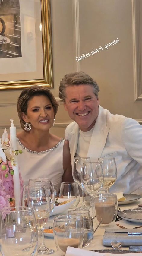 Imagini de la cununia civilă lui Florin Răducioiu cu Andreea