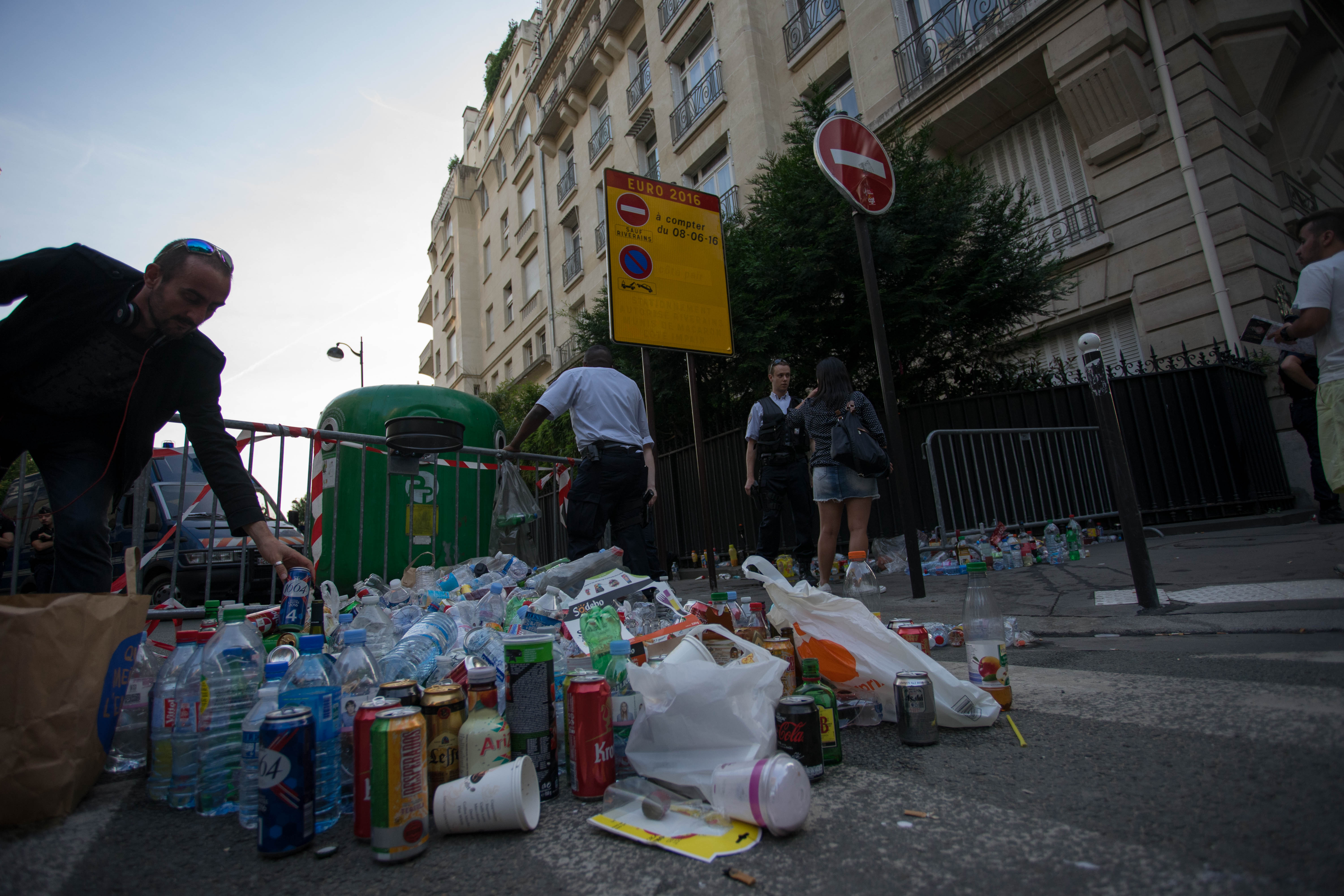 Euro 2016. ”Libertatea” a fost la fan-zonul uriaș din Paris, deschis cu un concert David Guetta, în prezența a zeci de mii de oameni. Securitate strictă / GALERIE FOTO și VIDEO