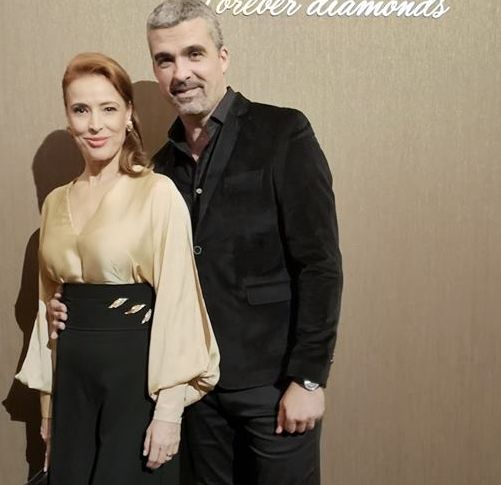 Monica Davidescu și Aurelian Temișan, 24 de ani de când s-au cunoscut. "Am rămas împreună și în culise, și pe scenă" | FOTO