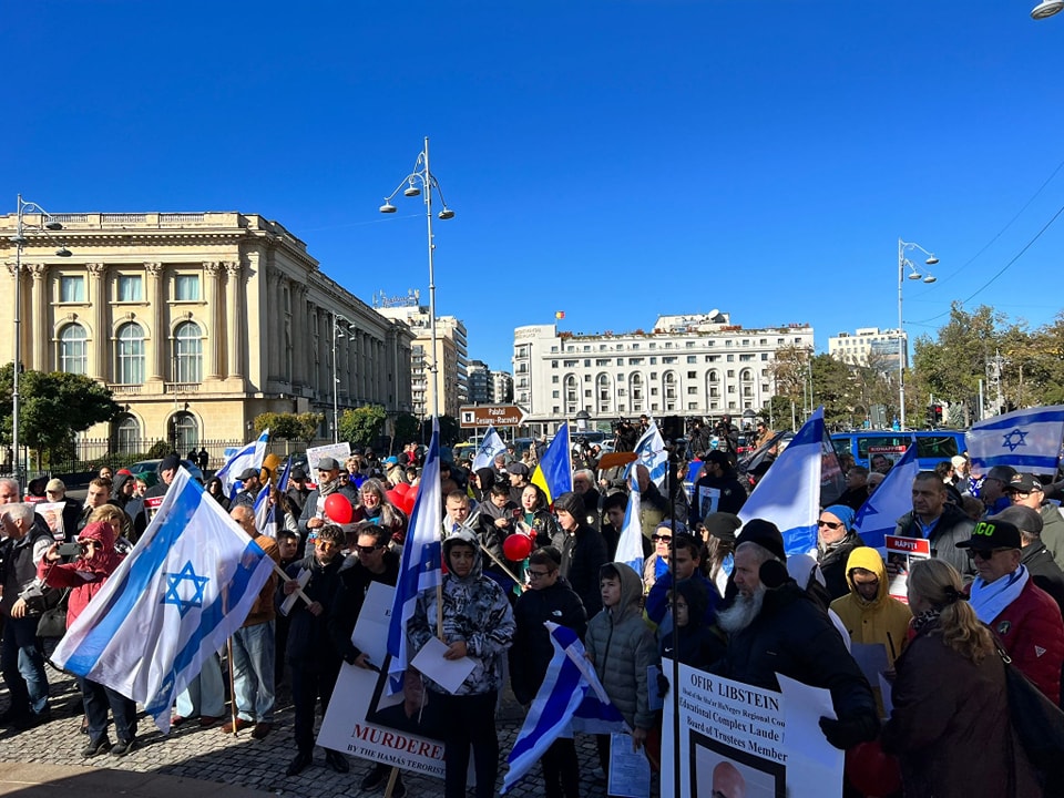 Manifestație la București în semn de solidaritate cu cetățenii israelieni ținuți ostatici în Fâșia Gaza. FOTO