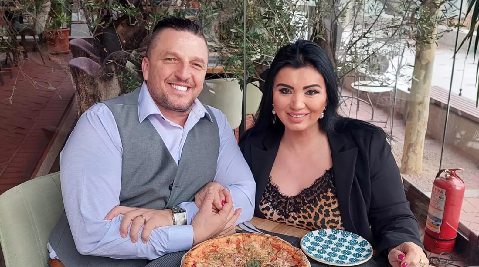 Adriana Bahmuțeanu și George Restivan, cu poliția la ușă în toiul nopții. Ce s-a întâmplat: „Sunt scandaluri, beții. E o nenorocire”