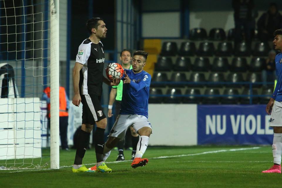 Liga I, play-off, etapa a 6-a: Viitorul - Astra 1-3. Liderul a defilat! Au punctat Boudjemaa, Găman și Alibec, respectiv tânărul Ciobanu. Gazdele, în 10! VIDEO