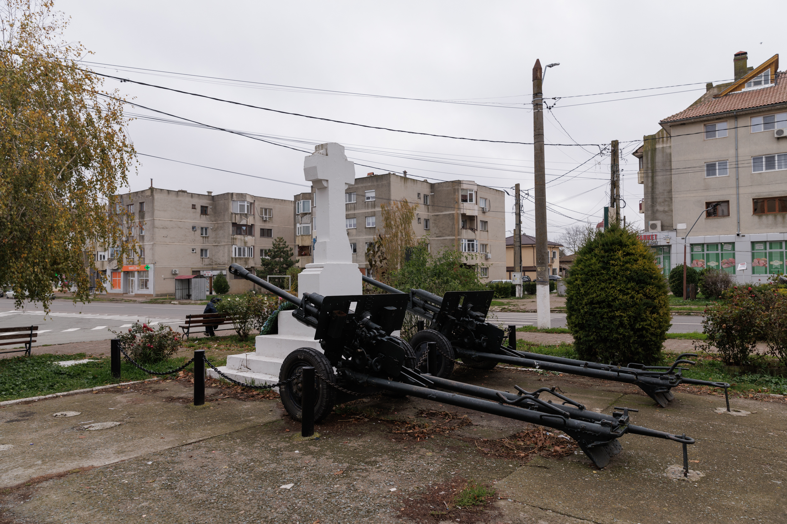 Mic sondaj la marginea țării. De la „frumosul Ciolacu” și „inteligentul Geoană” la „Băsescu cel hazliu”, ce cred oamenii care trăiesc în colțul de jos al hărții, în Dobrogea, despre prezidențiale
