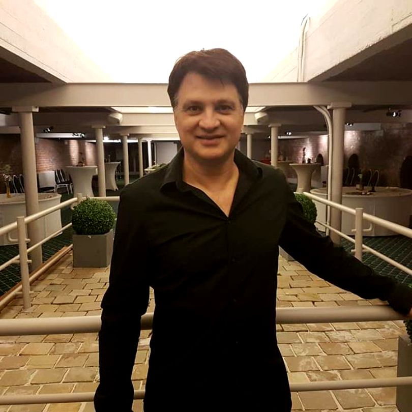 Cum se simte Mihai Onilă după ce a fost la un pas de moarte. Artistul a fost externat
