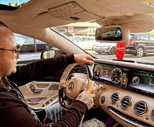 Cine e șoferul care a făcut ghem un Maserati și a murit în el, împreună cu doi prieteni, în Suceava