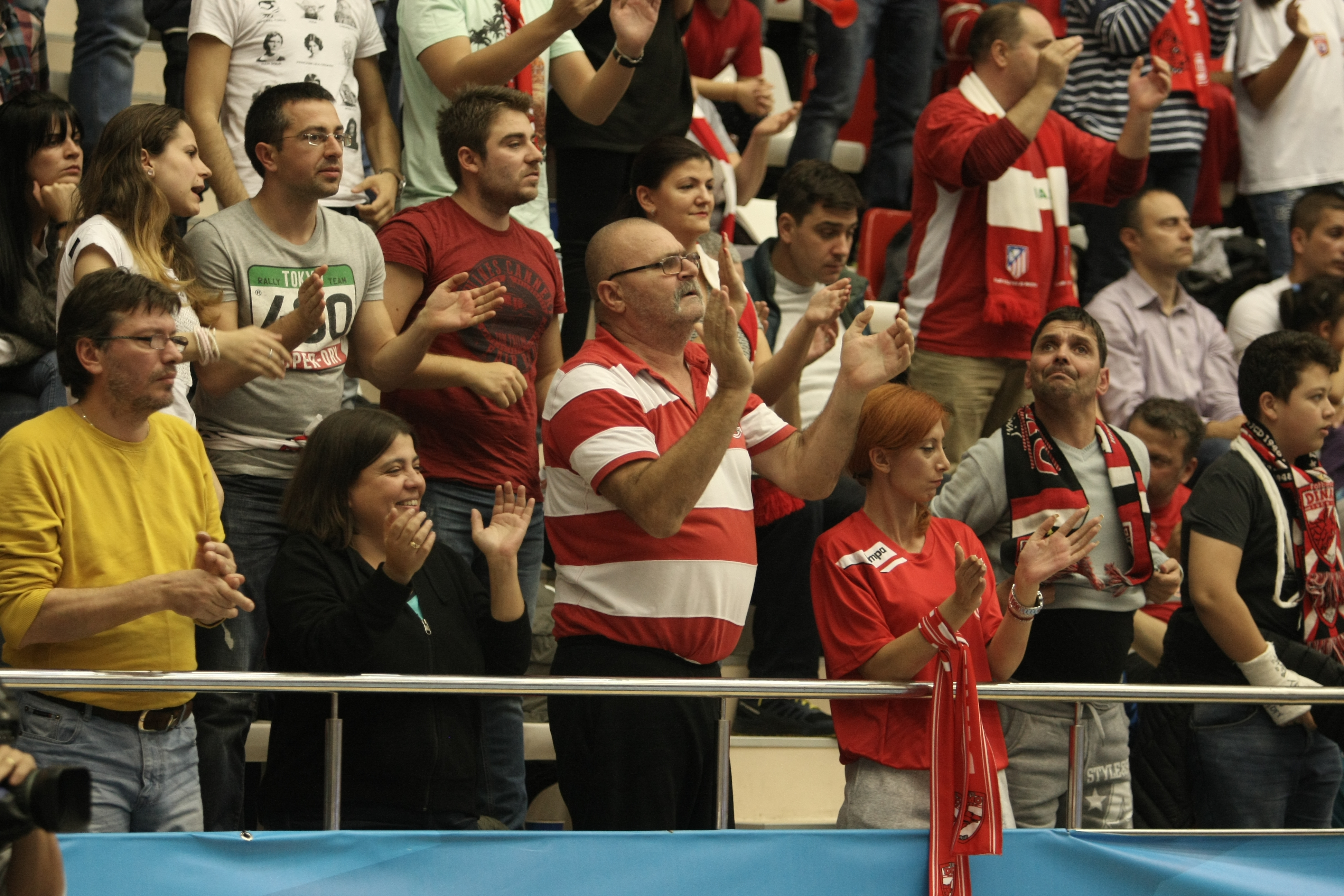 Dinamo a pierdut dramatic cu Nantes, în Liga Campionilor la handbal / GALERIE FOTO