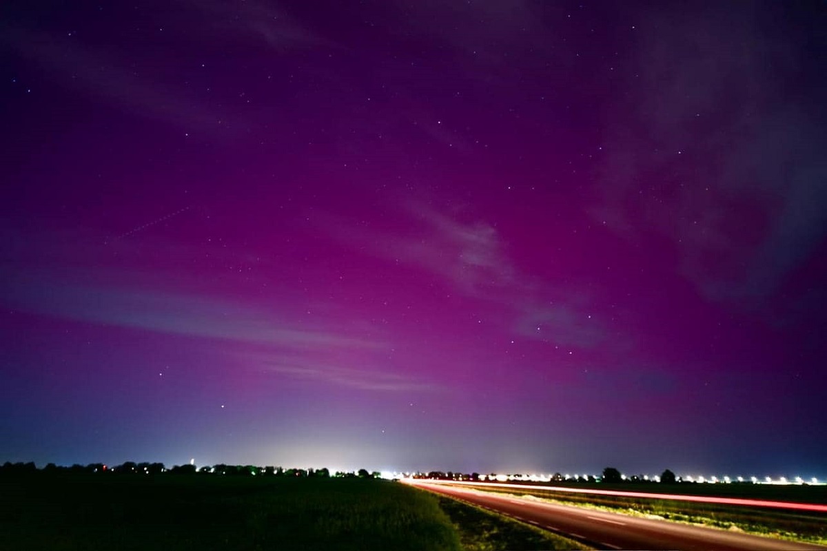 Aurora boreală, vizibilă în România. Spectacolul ceresc, provocat de cea mai puternică furtună solară din ultimele decenii. FOTO