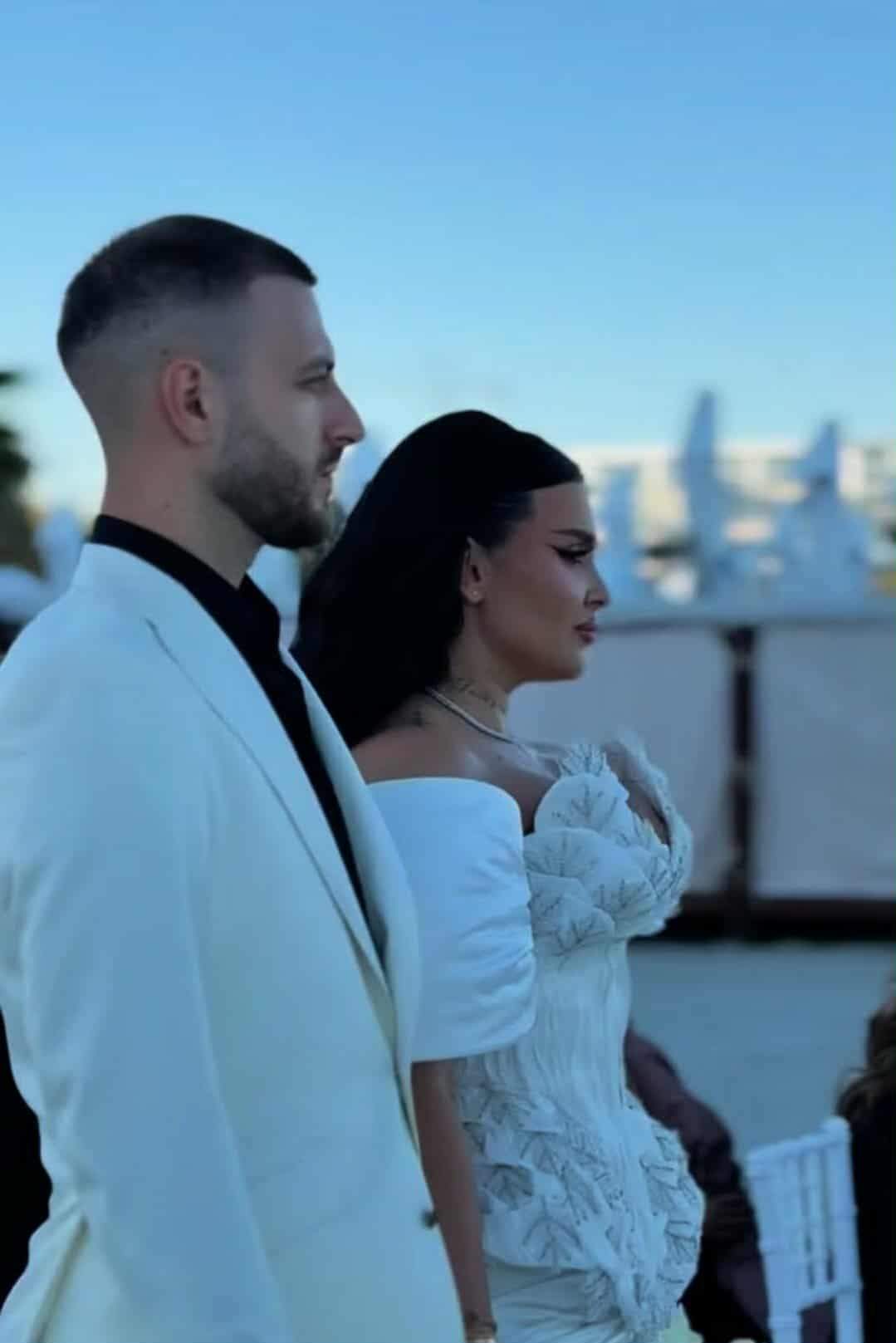 Imagini de la nunta Oanei Radu cu Șerban Balaban. Artista a avut o rochie de mireasă inedită