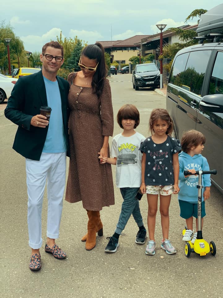 Anca Serea și Adi Sînă au fost la un pas de divorț: „Mă enervează, mă supără, nu îi răspund la telefon zile în șir sau ore”. Ce s-a întâmplat între ei