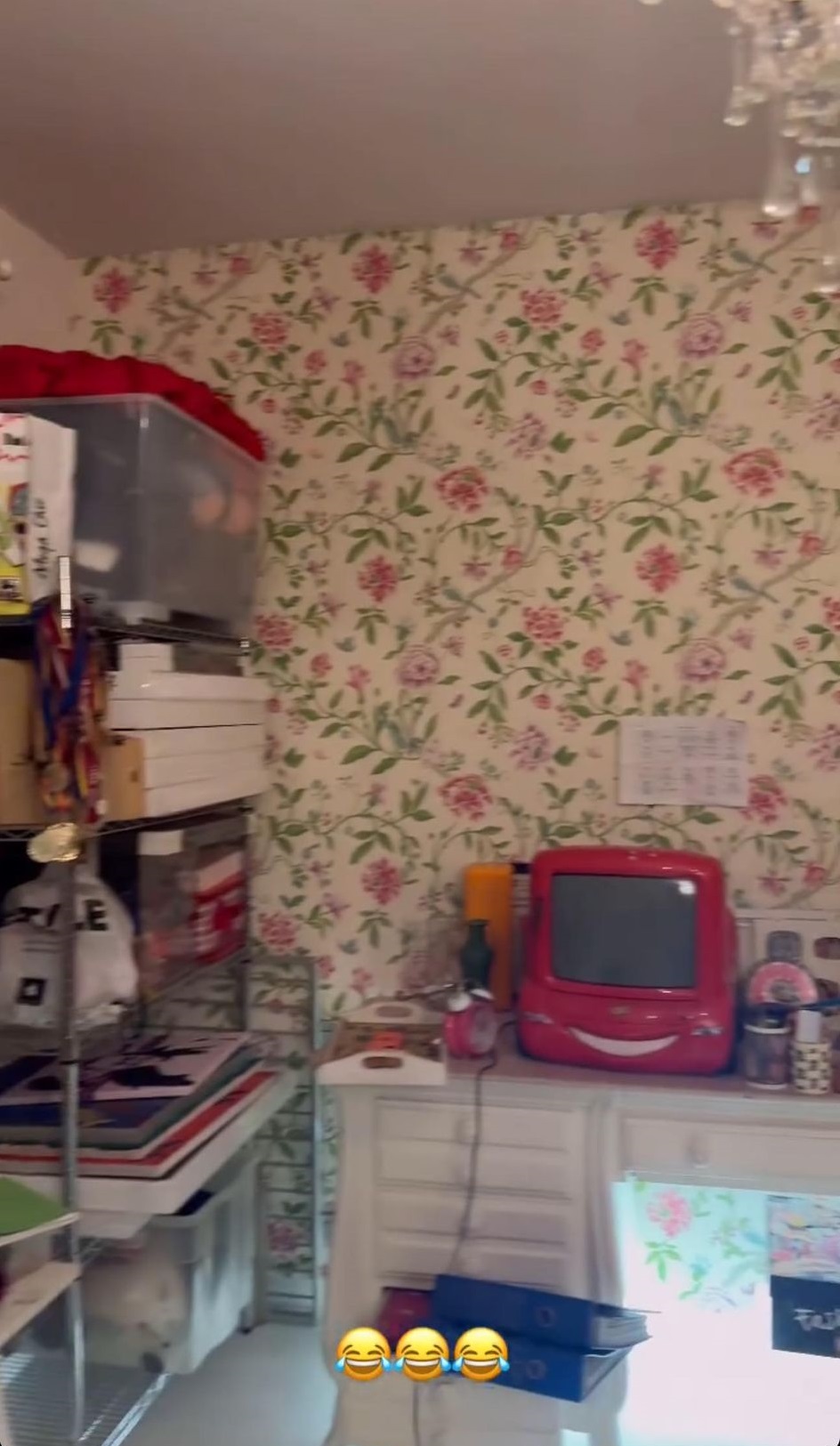 Imagini cu camera în care a copilărit Alexia Eram. Fiica Andreei Esca și-a cumpărat singură un apartament de 200.000 de euro