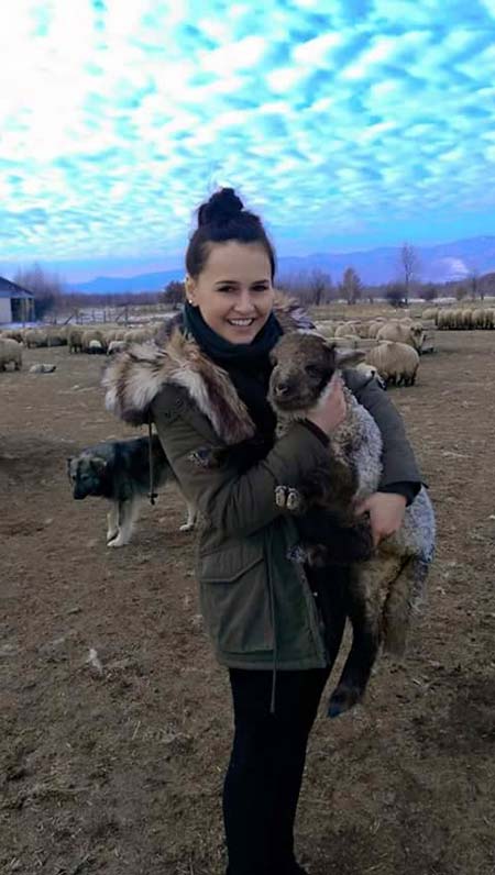 Cea mai sexy ciobăniță din Gorj s-a măritat GALERIE FOTO