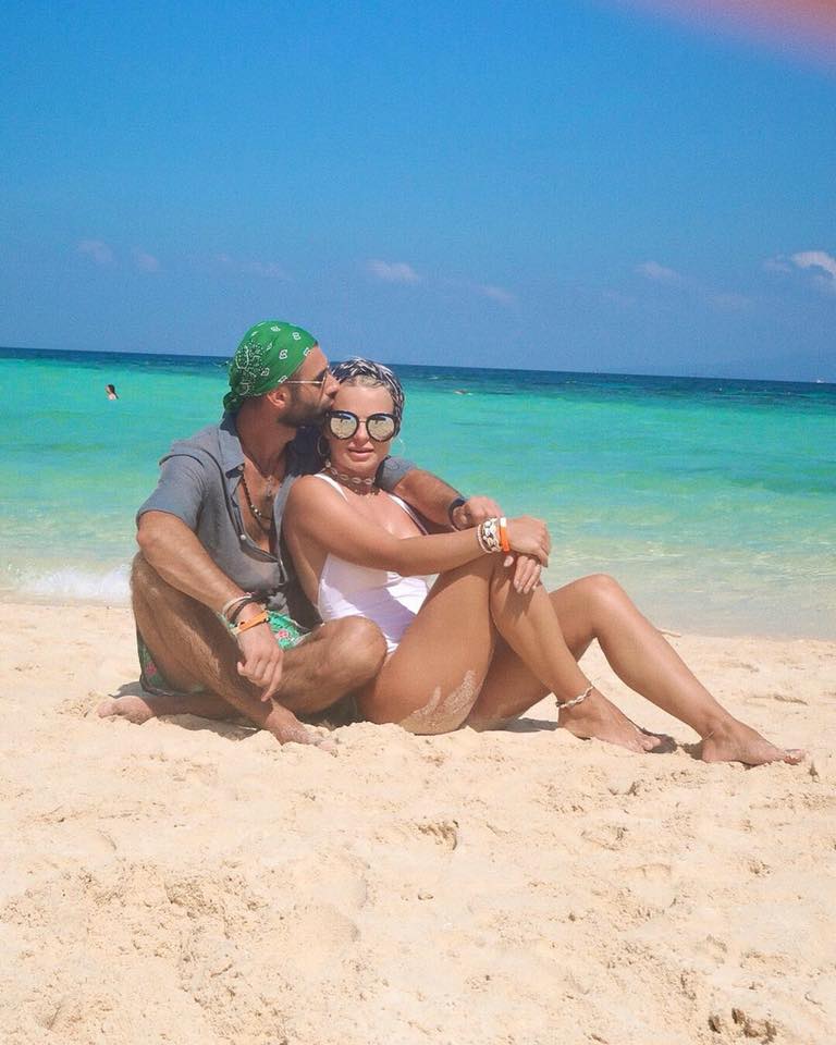 Jojo a avut de tras imediat ce a venit din vacanță. "Mă doare spatele de mor" | FOTO