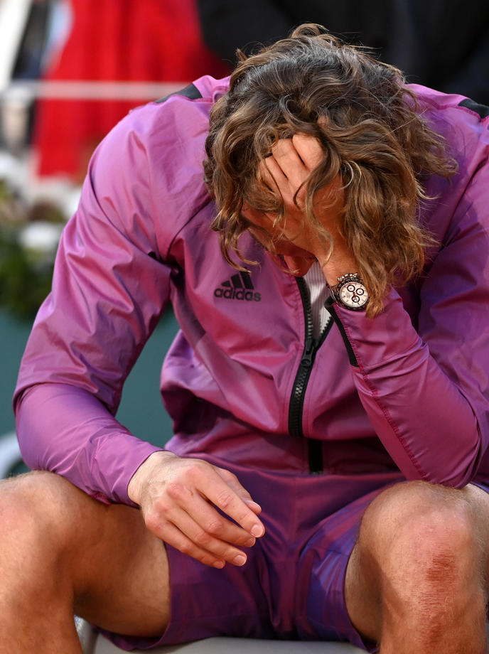 Stefanos Tsitsipas, mesaj sfâșietor după finala pierdută la Roland Garros. Bunica lui a murit înainte de meci