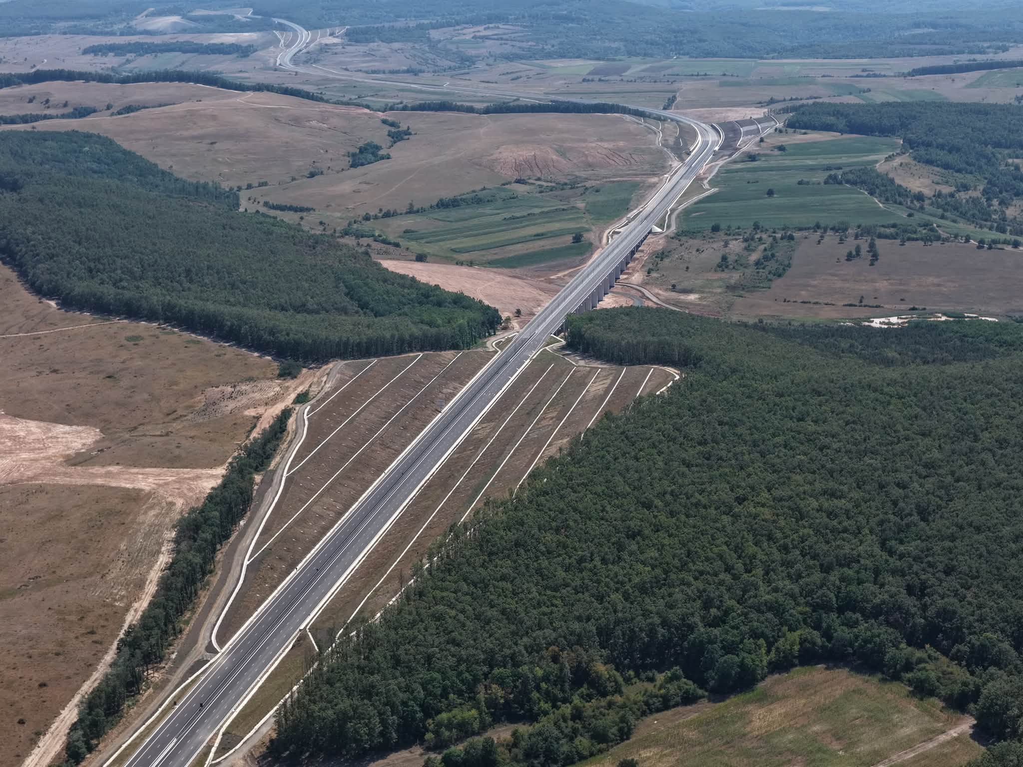 S-au deschis încă 12,24 kilometri din A3. Șeful CNAIR anunță câți kilometri se mai inaugurează pe Autostrada Transilvania în 2026
