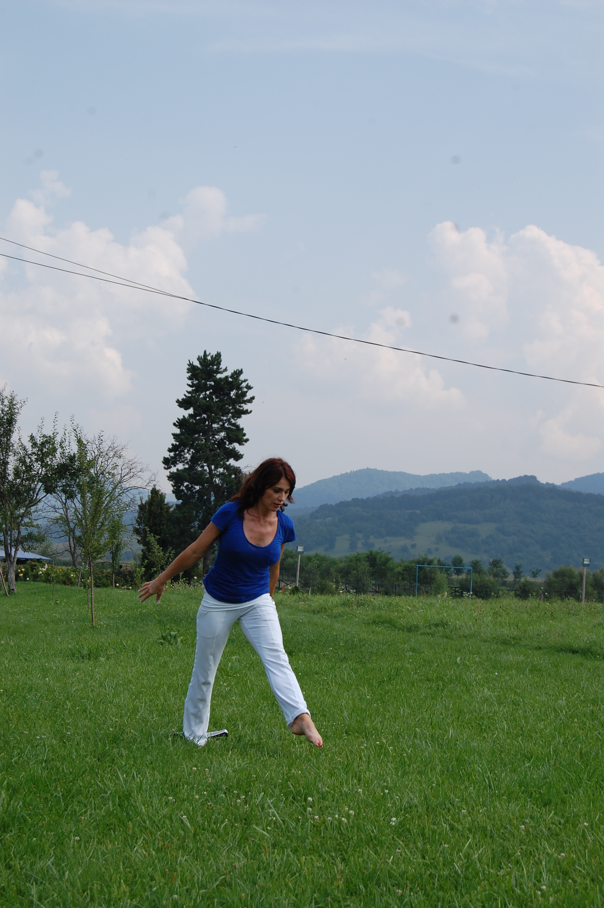 NADIA COMĂNECI/ Roata condiţiei fizice s-a învârtit, dar ea are acelaşi tonus ca în tinereţe. ^”Roata” vieţii
