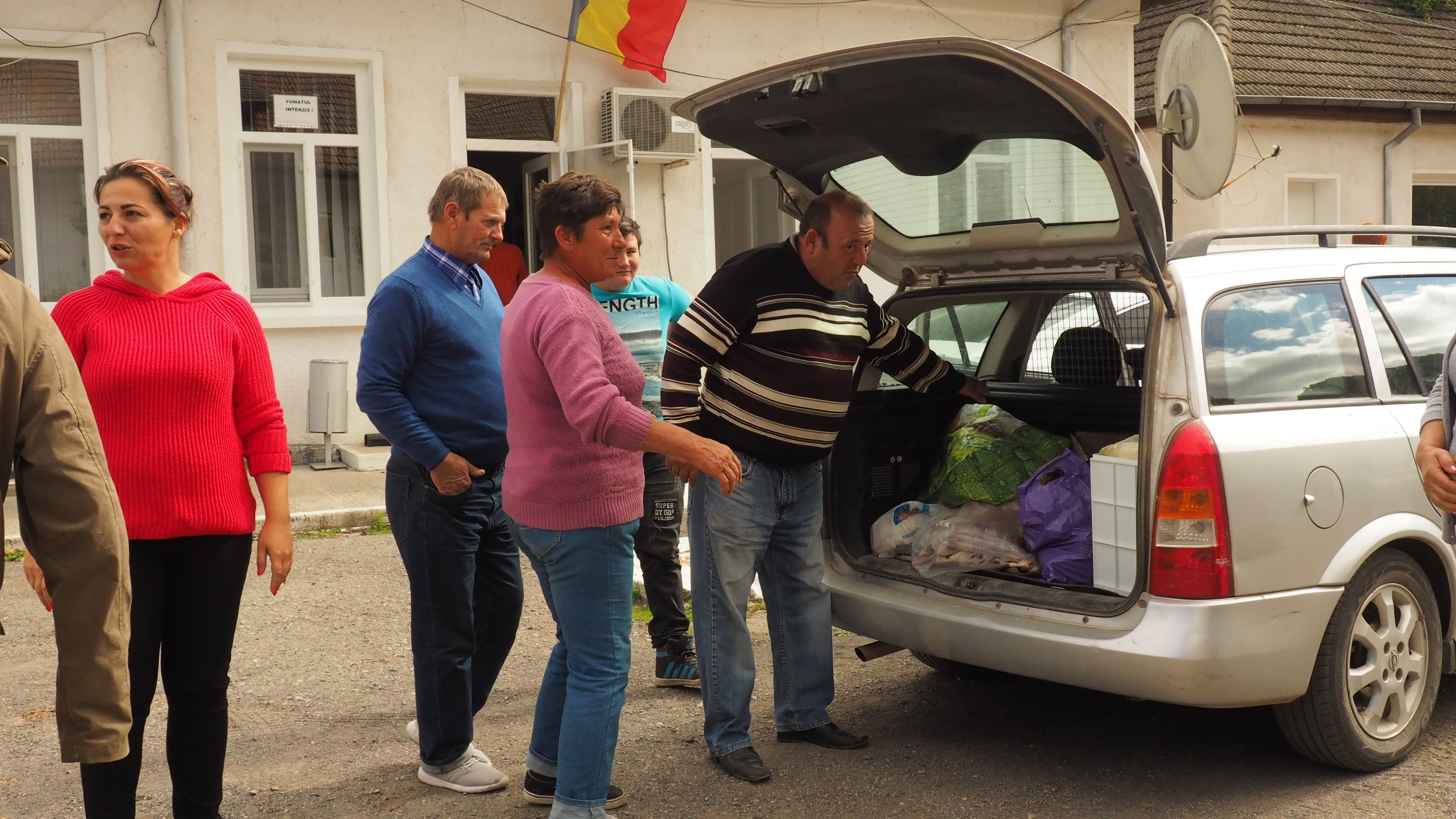 VIDEO&FOTO/Au cerut un strop de ajutor, dar au primit înmiit. Val de solidaritate cu bolnavii de la ultimul spital de lepră din România