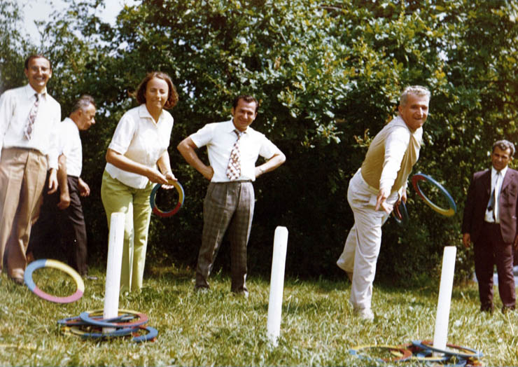 Ion Iliescu, în vacanță alături de Nicolae Ceaușescu. Imagini nemaivăzute, păstrate în arhivă | GALERIE FOTO