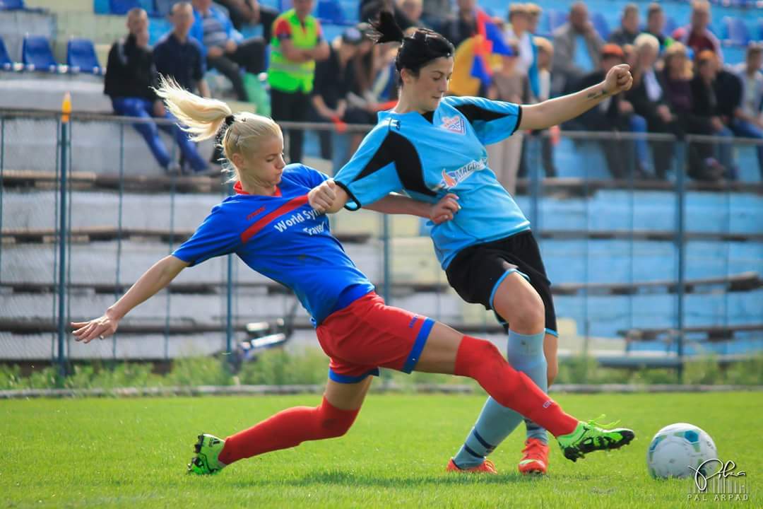 Ce fotbalistă avem! Nina Anca face perfect stop pe piept! Și nu doar atât! | VIDEO
