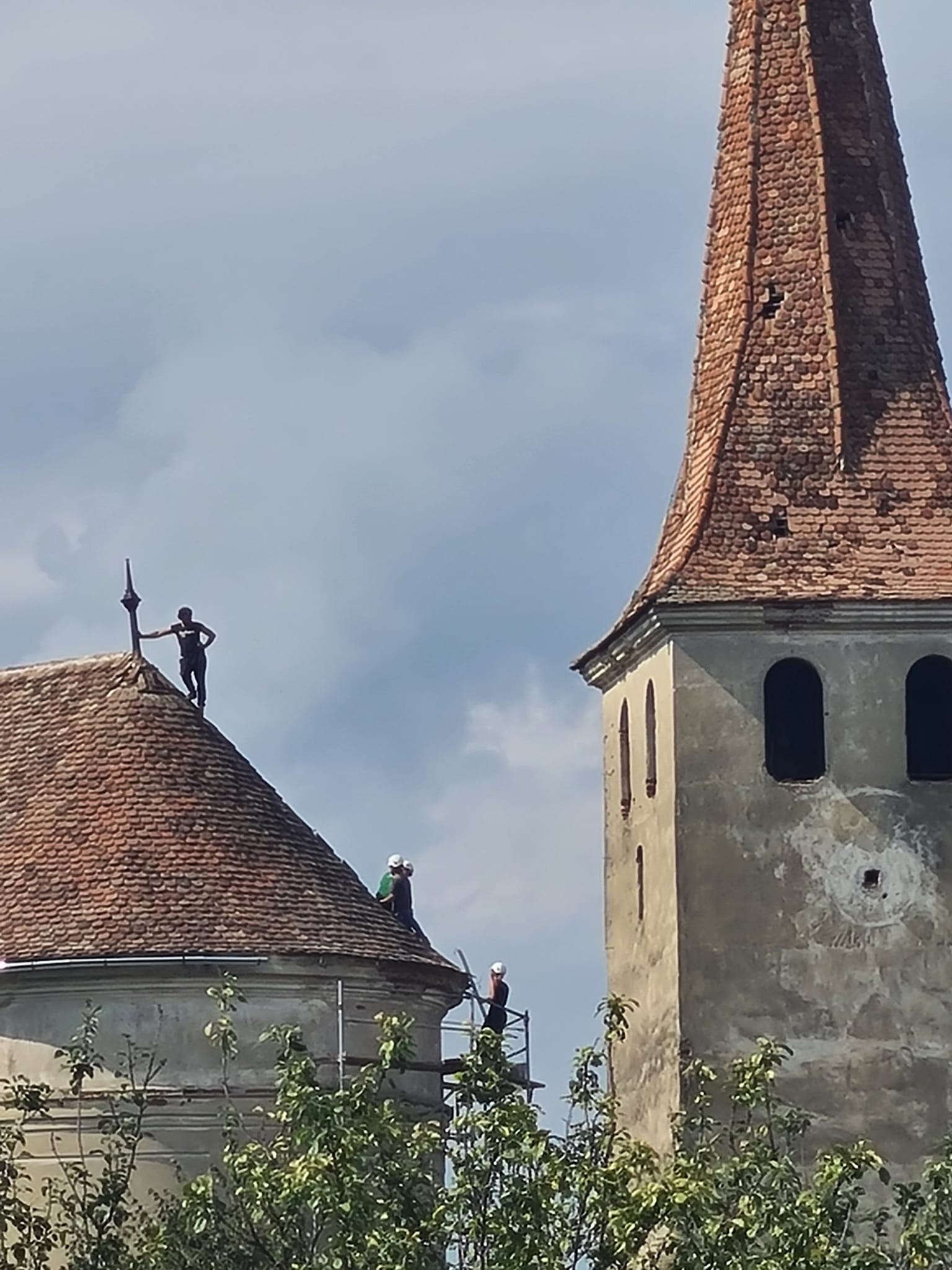 Renașterea miraculoasă a comunei Hoghilag. Localitatea a dispărut din sumarul „Știrilor de la ora 5” și a ajuns celebră pentru Festivalul Tuberozelor