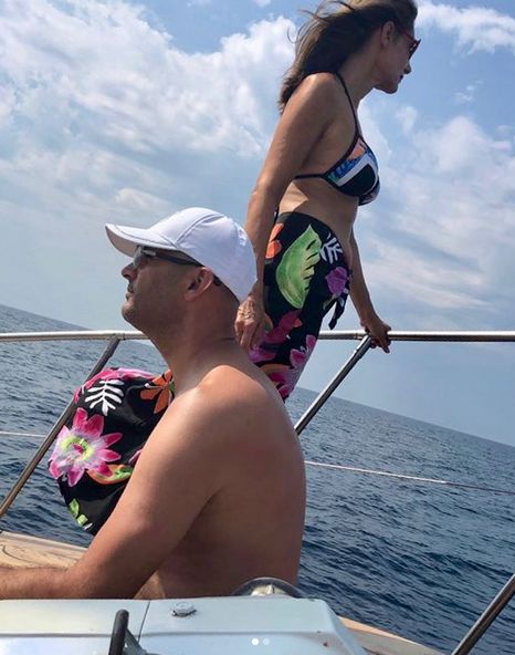 De necrezut cum poate arăta Romanița Iovan în costum de baie la 53 de ani. Ipostaze superbe din vacanța cu iubitul | FOTO