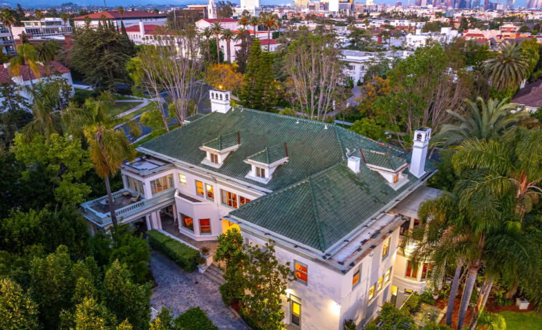 Vila de lux din Hollywood, care a aparținut legendarului pugilist Muhammad Ali, scoasă la licitație. Care este prețul