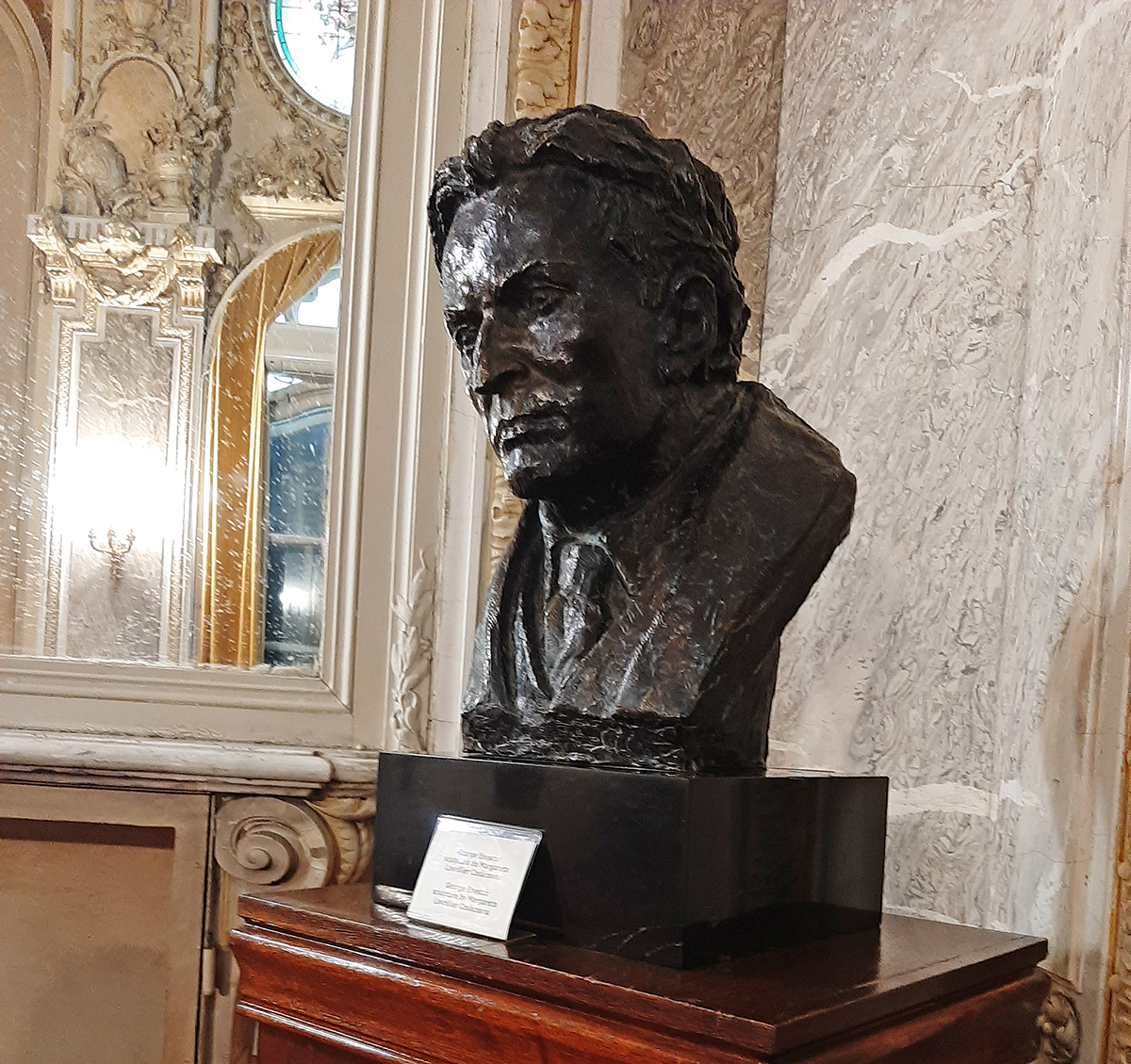 POVEȘTI DIN BUCUREȘTI | Două istorii într-un singur loc: Palatul Cantacuzino și Muzeul George Enescu