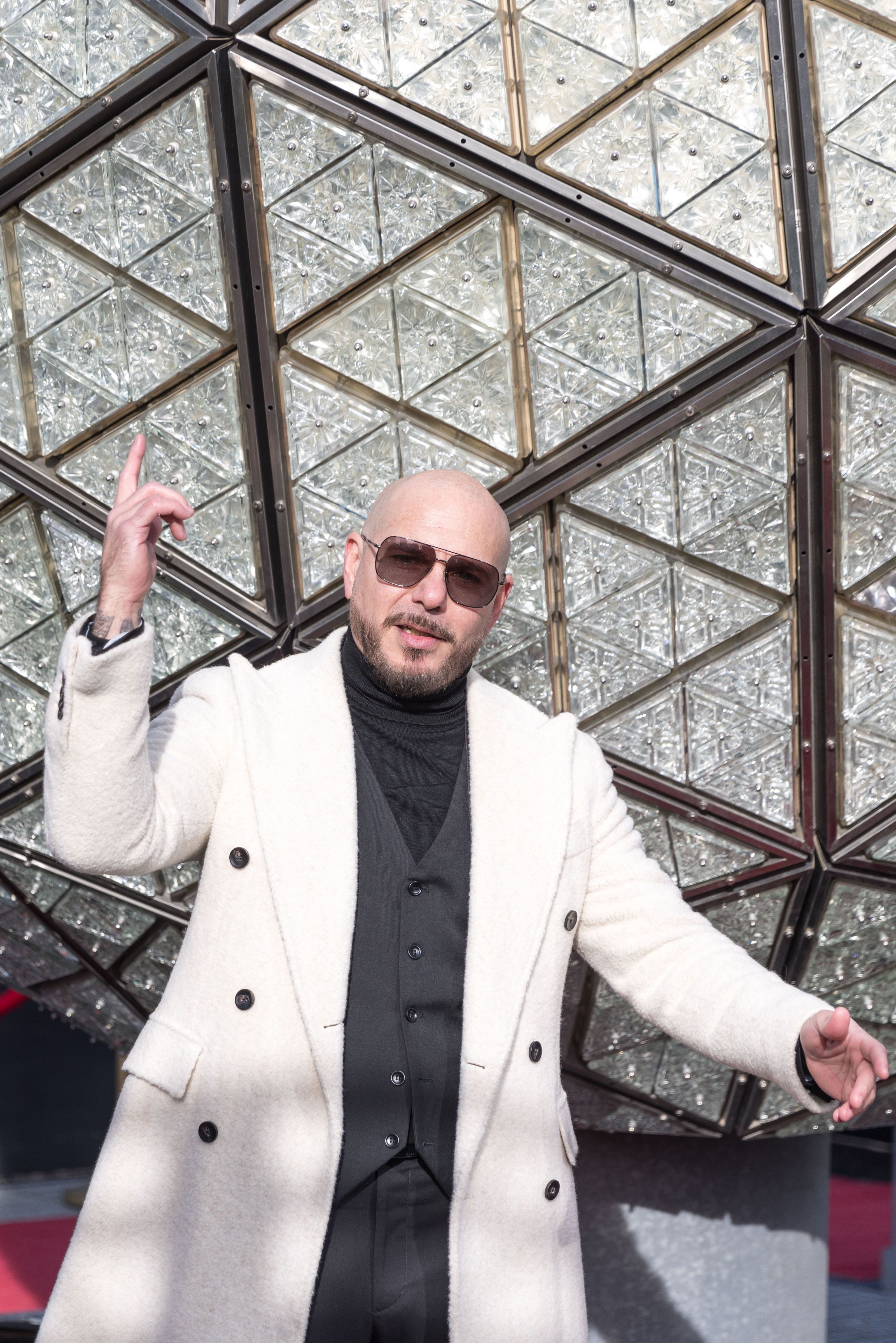 Câți bani a primit Pitbull să cânte într-un club din București: „Au fost alte vremuri! A fost frumos”