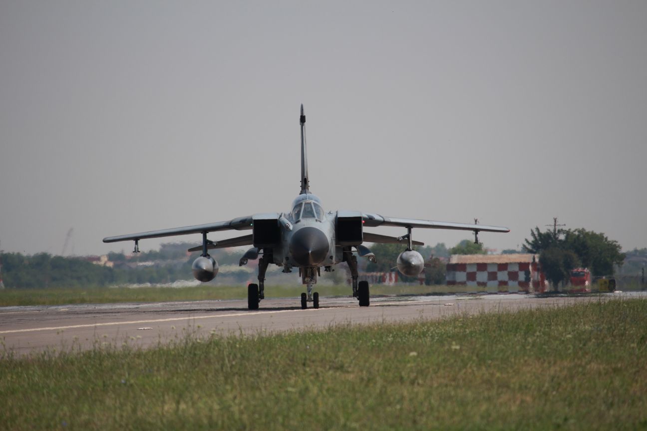 UPDATE | FOTO&VIDEO/ BIAS 2017, spectacol la înălțime! Peste 100 de avioane pe cerul Capitalei, la cel mai mare show aviatic din România. Final spectaculos!