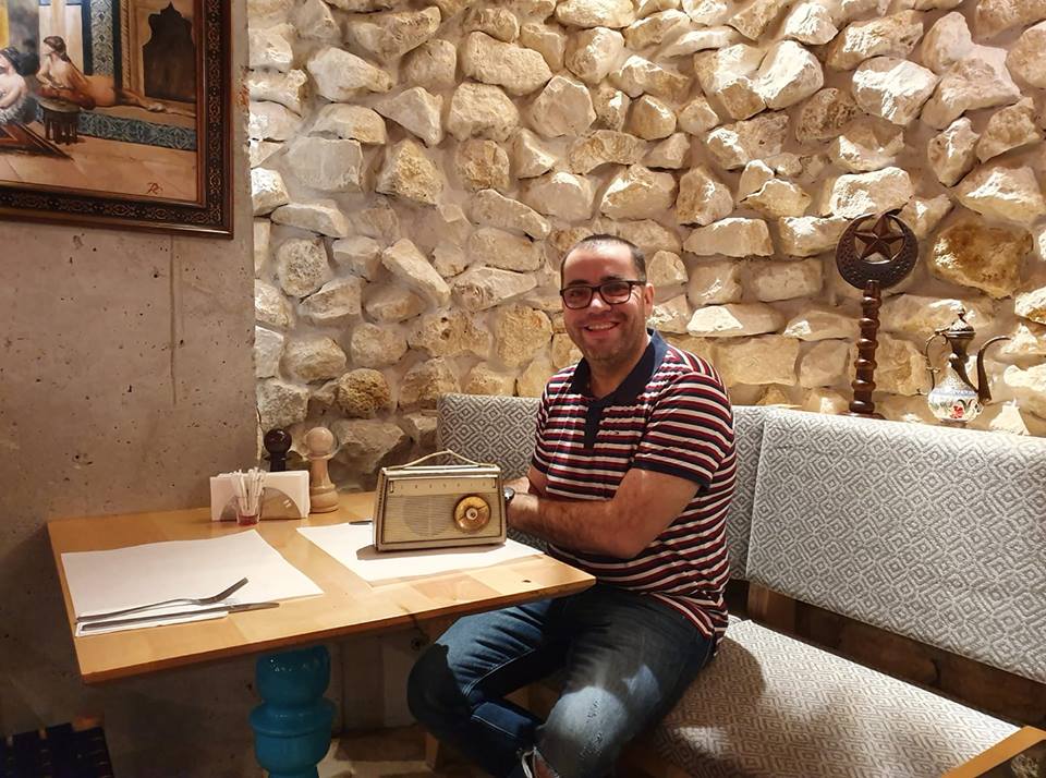 Răzvan Popescu de la Radio ZU a făcut Paștele la Auschwitz. „O vizită în lagăr ar trebui să fie obligatorie pentru orice om. Poate așa ne mai dispar gândurile războinice”