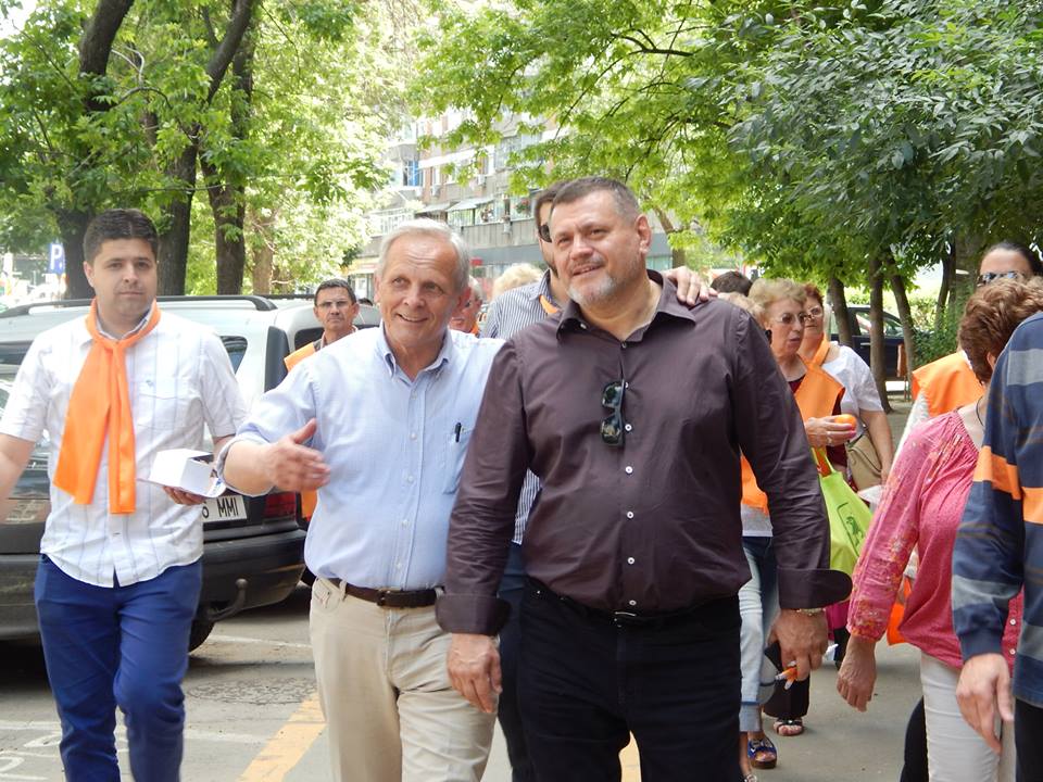 Atunci și acum / Theodor Stolojan, economistul care a ajuns premier după Mineriadă; S-a retras din cursa pentru Cotroceni, după momentul: ”Dragă Stolo”