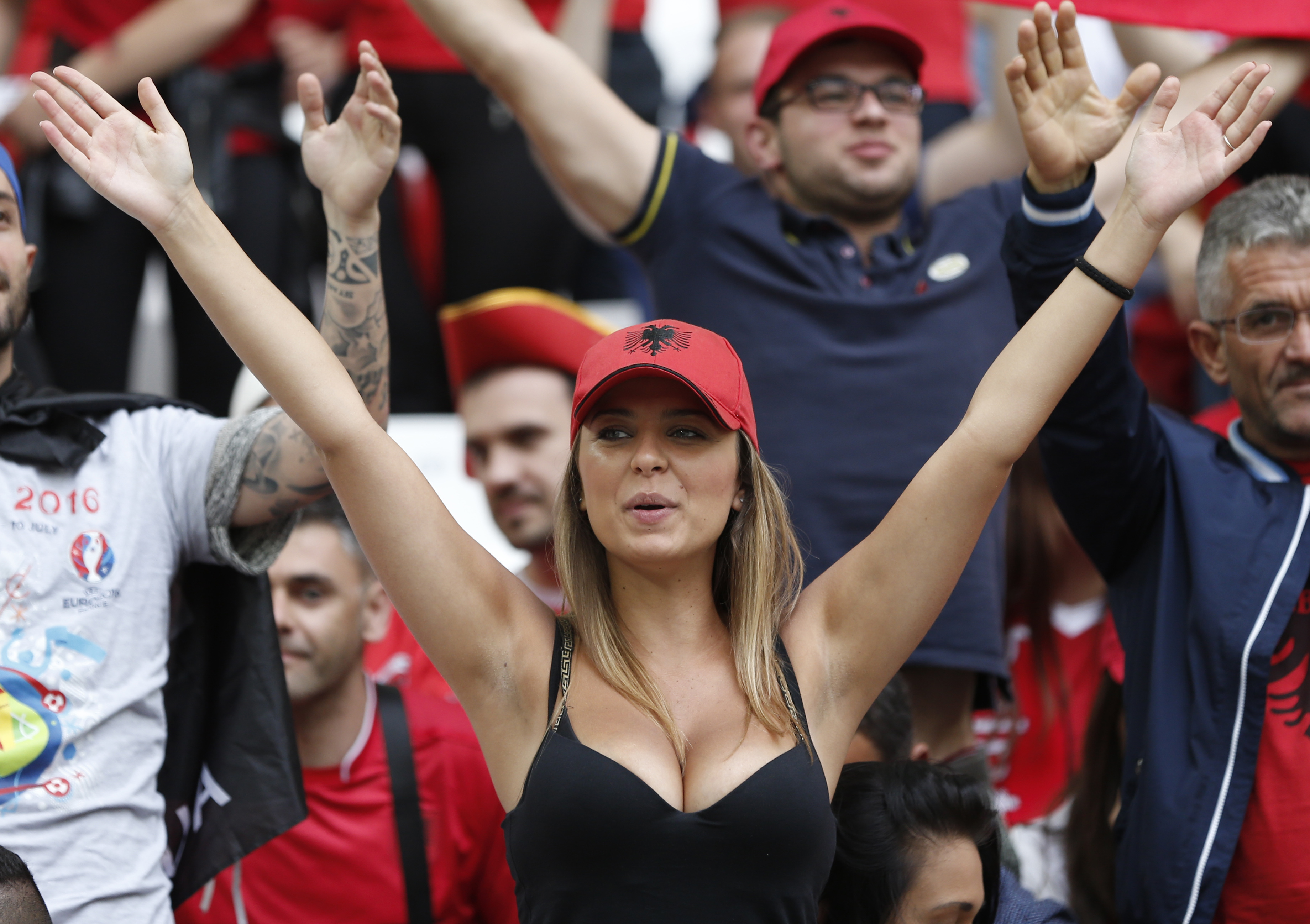Euro 2016, România - Albania (azi, ora 22:00). Oglindă, oglinjoară ale lor sau ale noastre vor fi cele mai frumoase diseară? GALERIE FOTO
