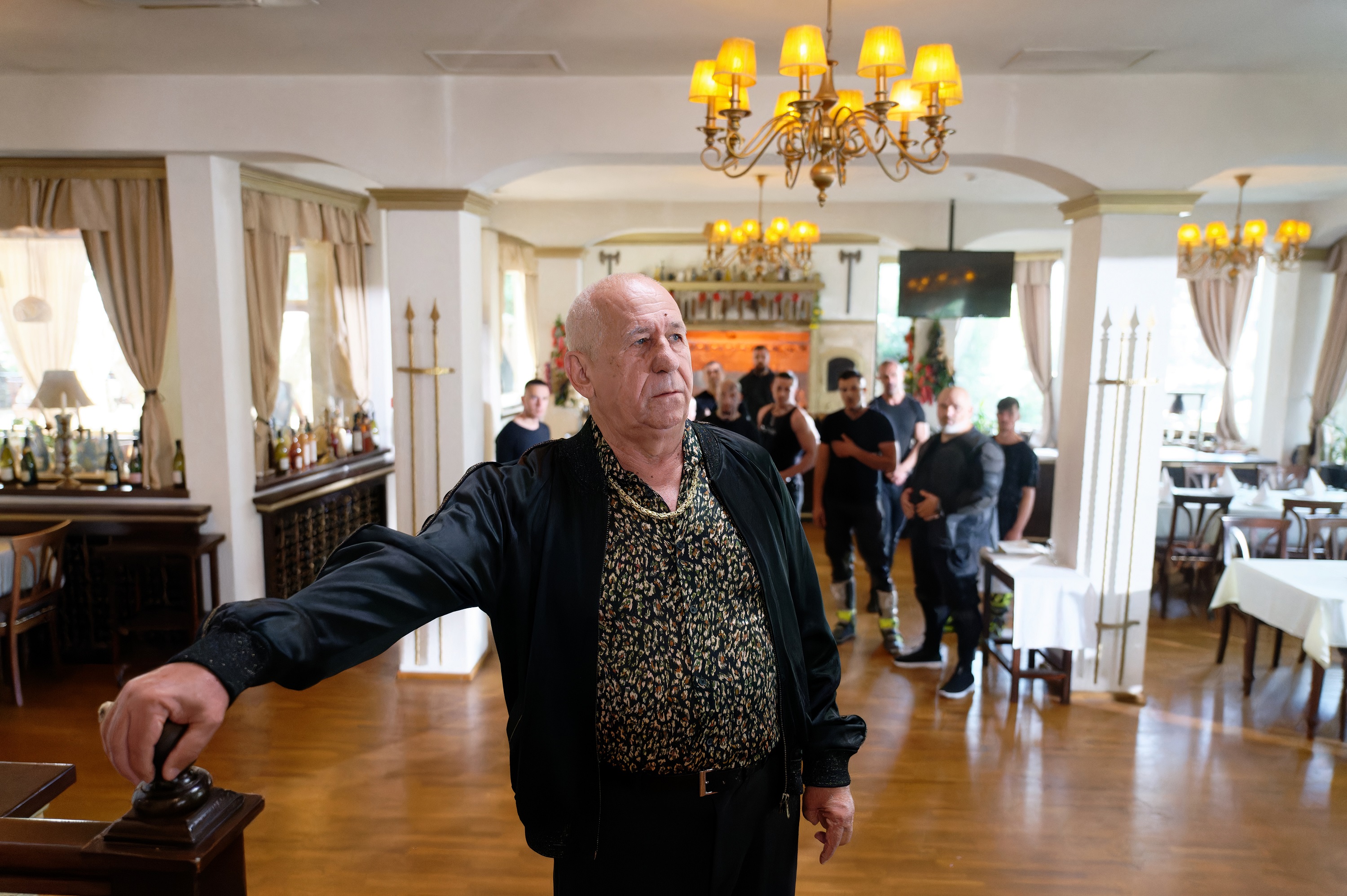 Confruntare în serialul „Clanul”, între personajele interpretate de Carmen Tănase și Șerban Pavlu: „Băiatul meu nu mai e în siguranță unde l-ai trimis”