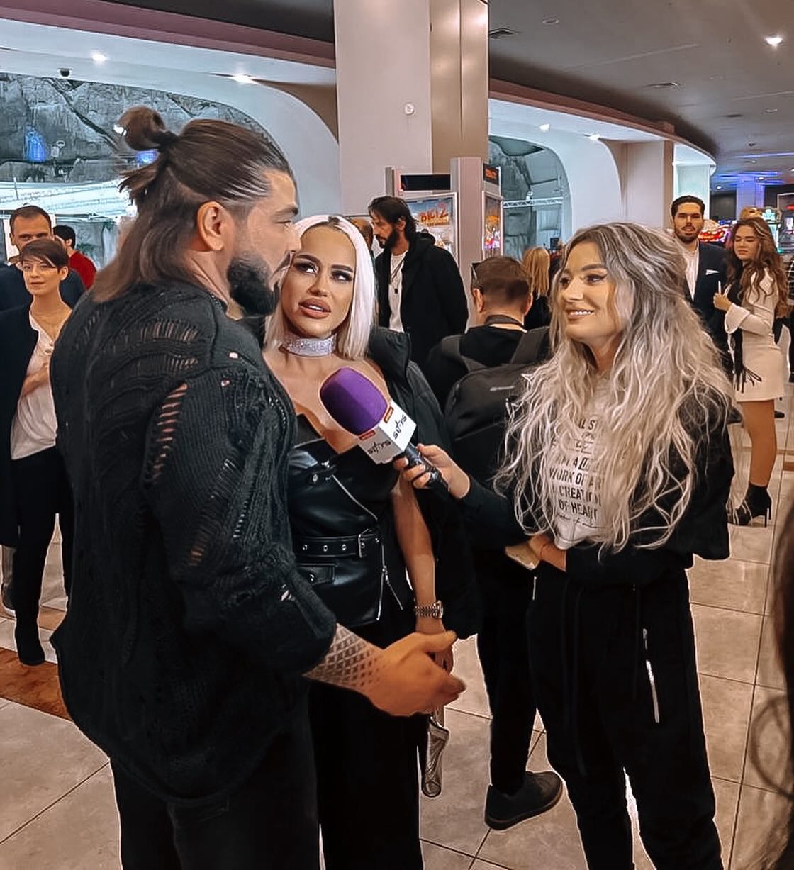 Motivul pentru care Joseph, soțul Andei Adam, a luat numele de familie al artistei după căsătorie: „Îmi va folosi pe scenă”
