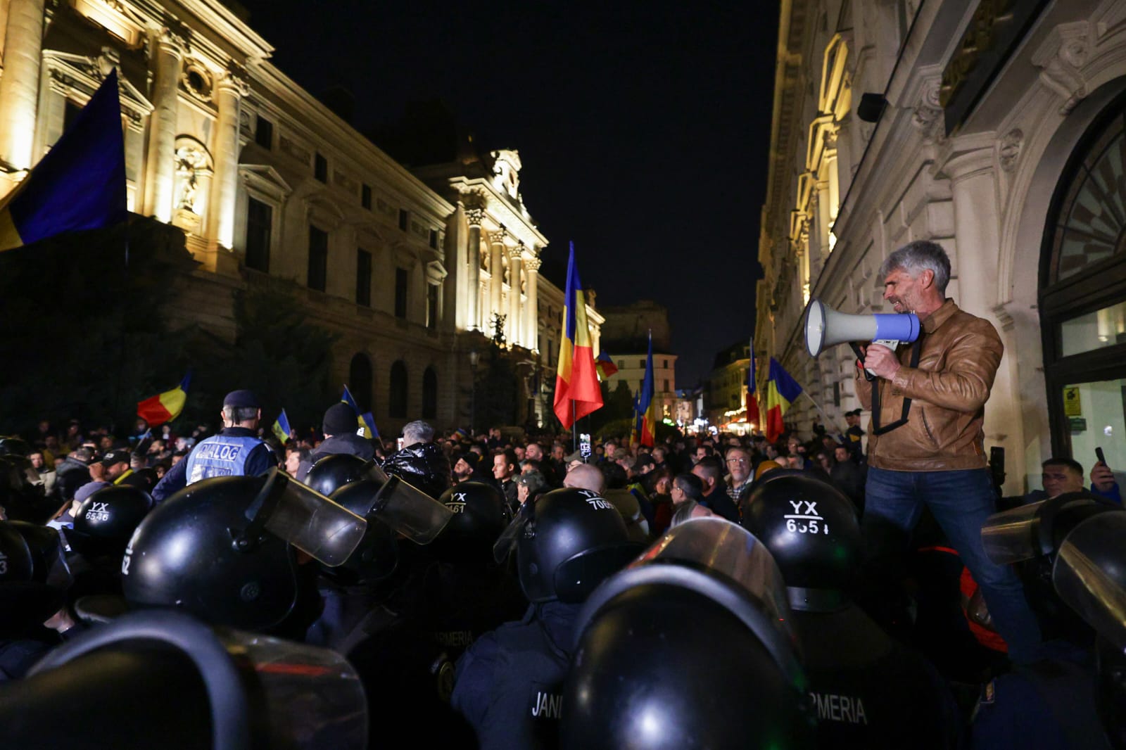 Oana Zăvoranu, live din mijlocul protestatarilor pro-Georgescu. Atac la Tudor Chirilă, Mihai Gâdea, Digi 24 și Antena 3