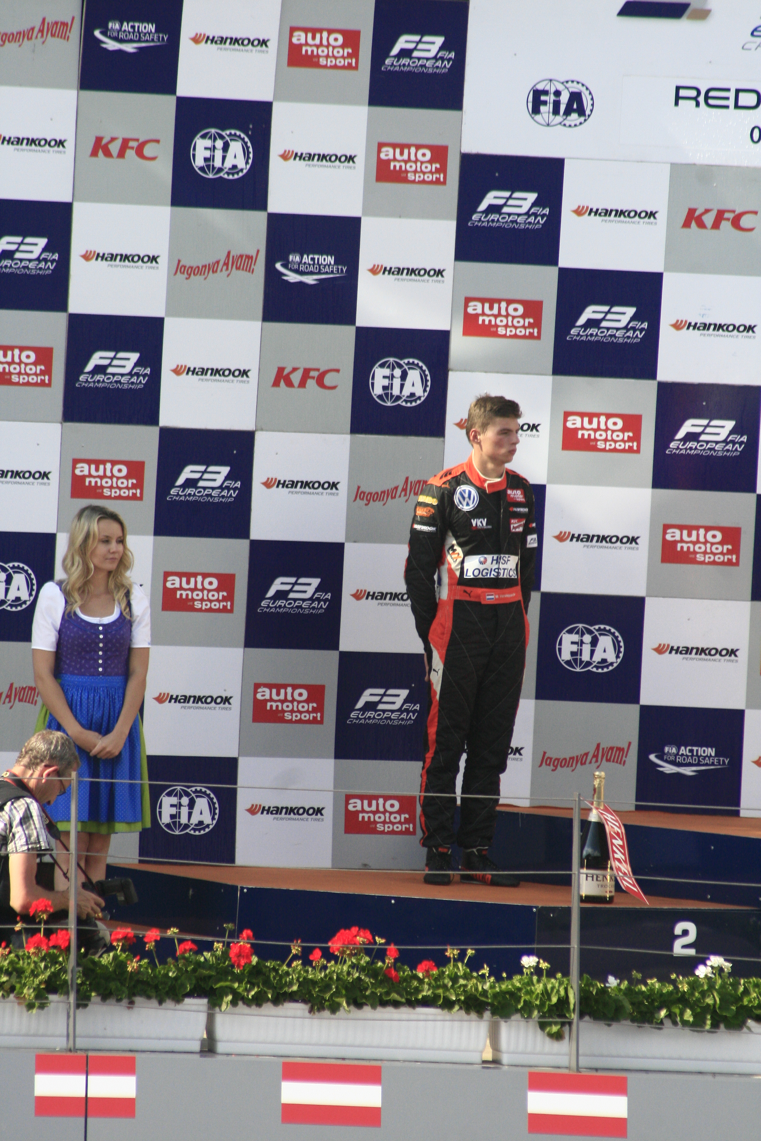 FOTO & VIDEO / Interviu cu Max Verstappen (F3)