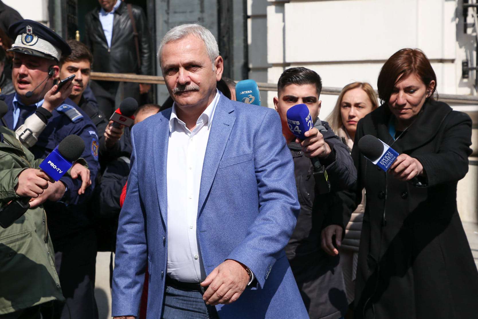UPDATE | Finalizarea dosarului lui Liviu Dragnea, amânată pentru 20 mai! Liderul PSD, în fața judecătorilor de la Înalta Curte: „Sunt total nevinovat! Dacă aș fi condamnat, aș vrea să știu de ce!”