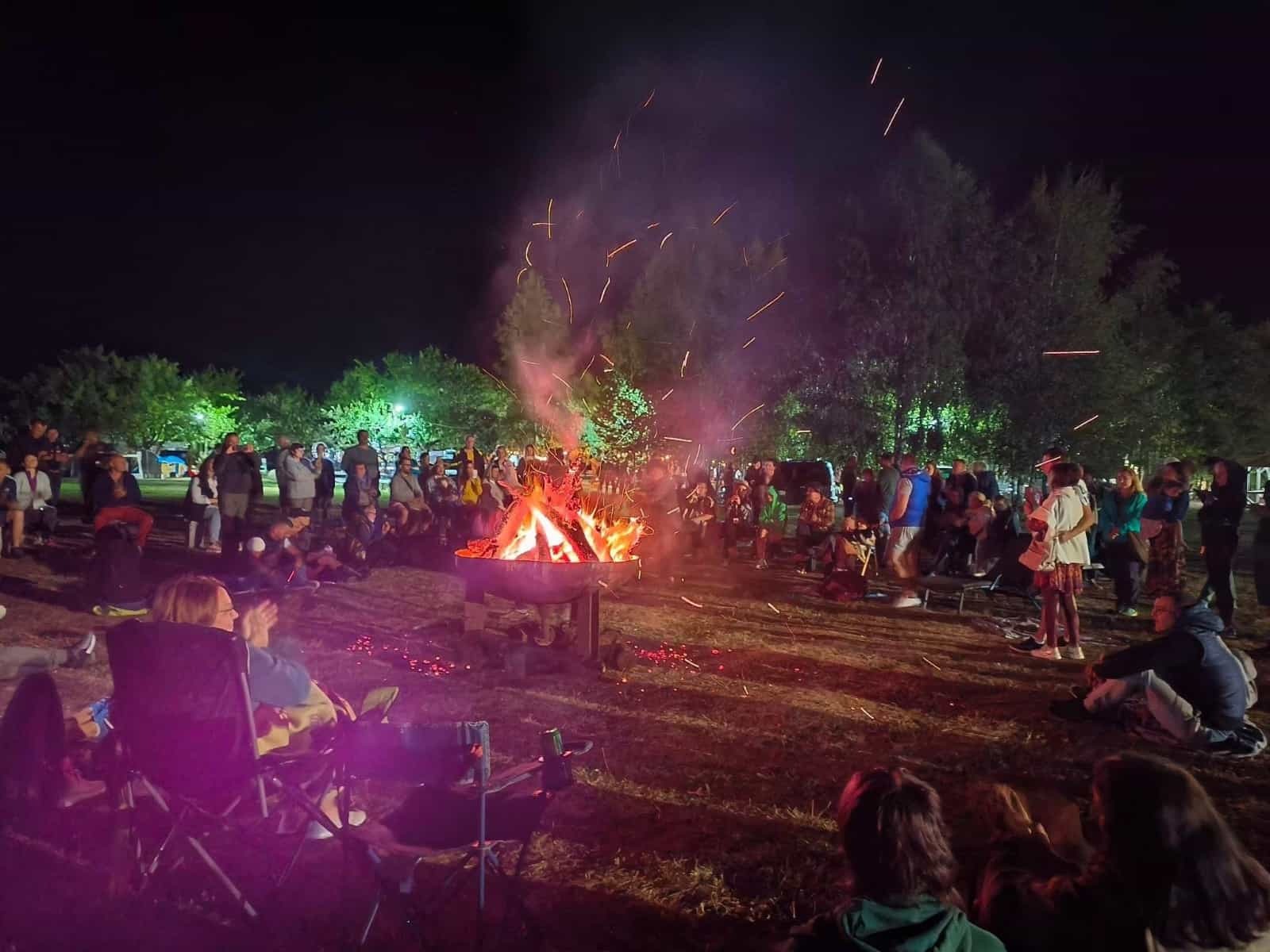 Andy Hertz, fondatorul comunității „Mutat la țară. Viața fără ceas”: „În satul nostru, o casă costa cel mult 10.000 de euro. Acum nu mai găsești nimic sub 65.000”