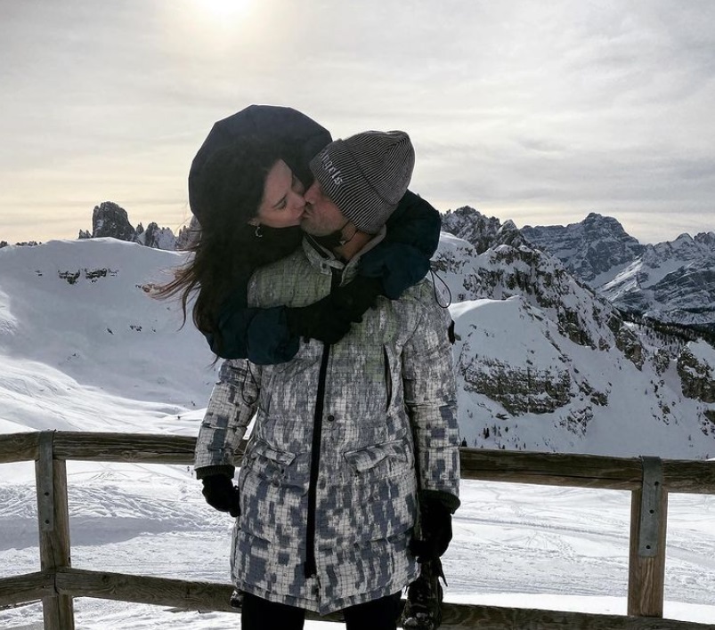 Anunțul făcut de Adelina Chivu după 17 ani de căsnicie cu Cristi Chivu: „Sunt obsedată de el, și după atâta timp simt același lucru”