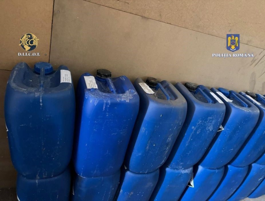 Unul dintre cele mai mari laboratoare de droguri sintetice din România, descoperit în Brașov. Ce au găsit acolo procurorii DIICOT 