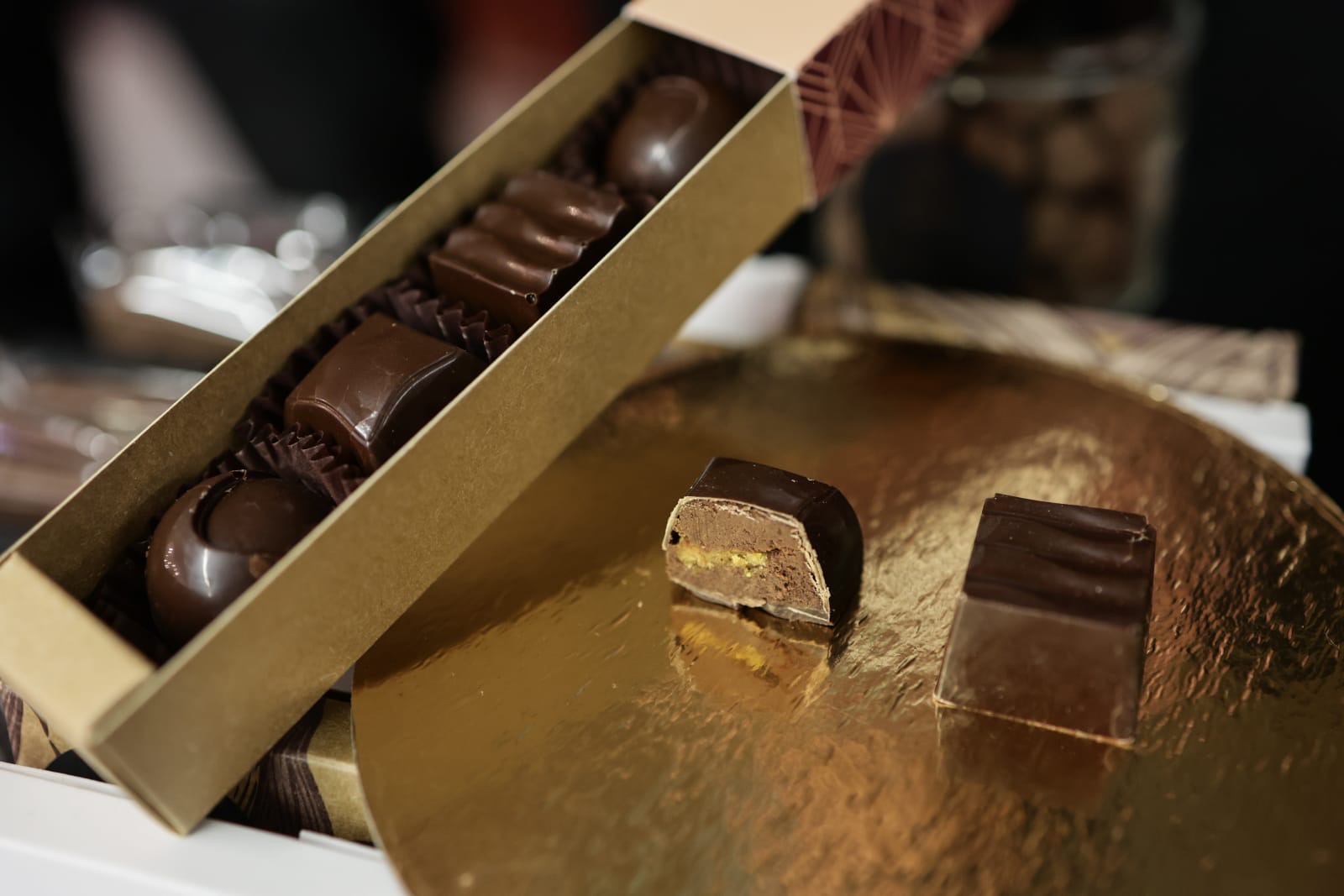 „Ciocolata lui Eminescu” și pralinele cu bere, vedetele festivalului Chocolate Saga, de la Biblioteca Națională