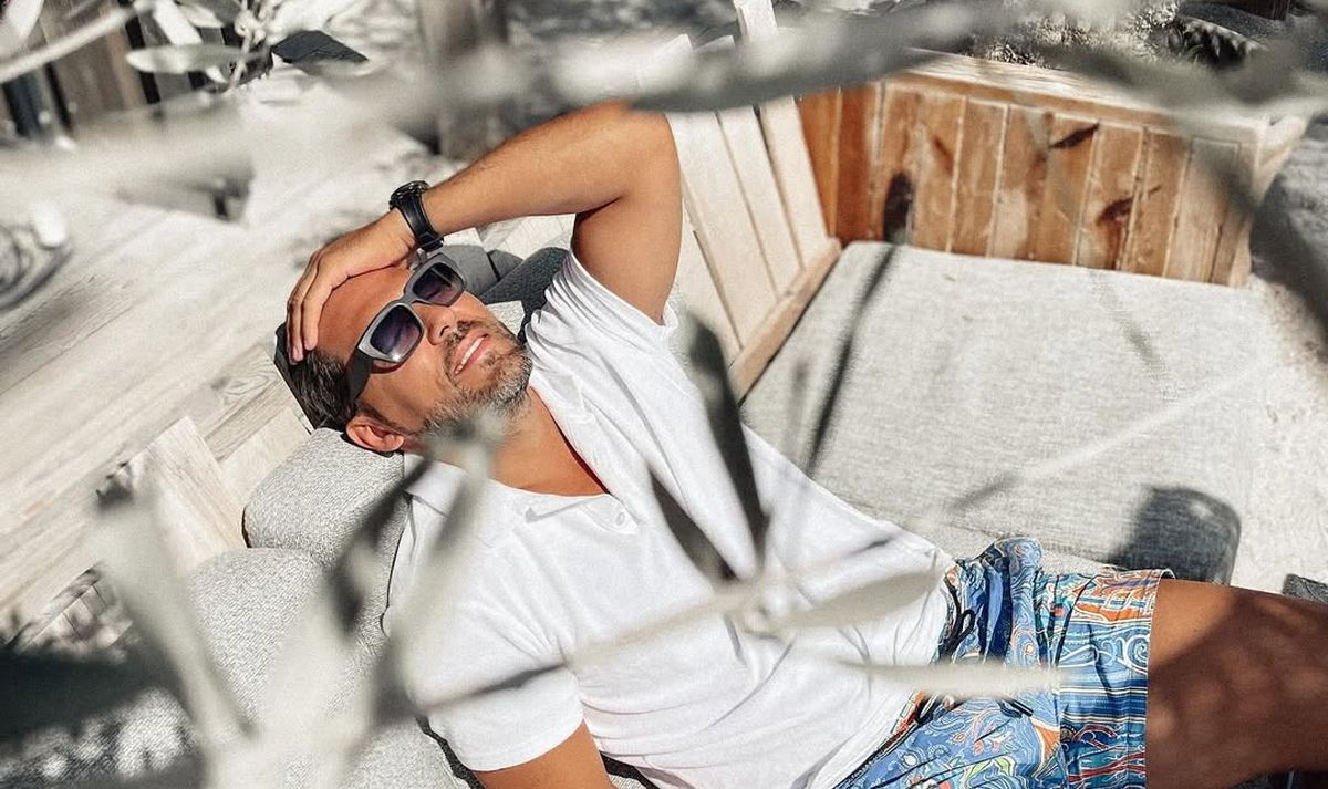 Ce salariu primește Adi Vasile pentru a prezenta Survivor la Antena 1. Cât câștigă pentru 6 luni de filmări în Republica Dominicană