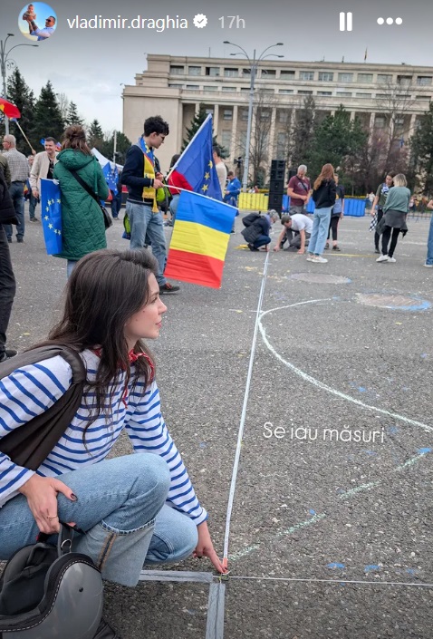 Cum au apărut Vladimir Drăghia și soția Alice la Mitingul EuRo de la Piața Victoriei. La ce au renunțat pentru a fi alături de manifestanți