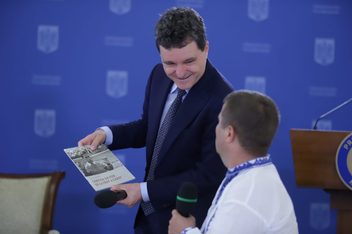 Nicuşor Dan, către copiii din diaspora: Statul ăsta român trebuie să aibă grijă de toţi românii. Se întâmplă asta în practică? Nu prea, în momentul ăsta