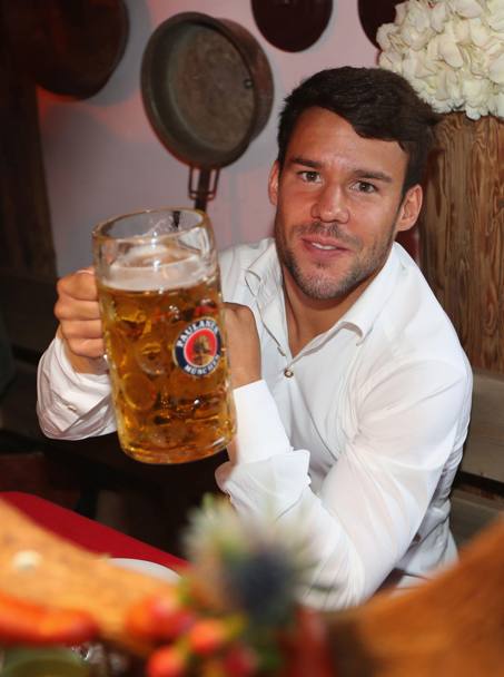 Ancelotti și-a scos soția la bere. Așa arată cea care i-a urmat româncei Marina Crețu în viața antrenorului