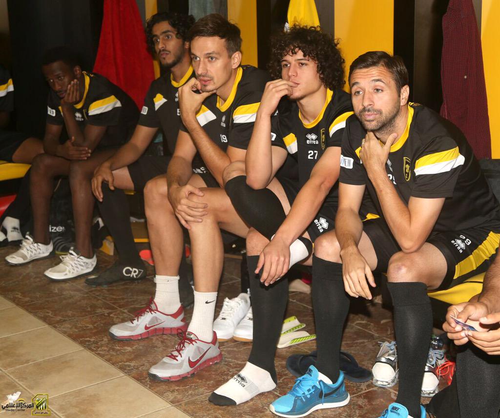 Piţurcă a fost băgat în şedinţă, după ce a ratat obiectivul cu Al Ittihad / GALERIE FOTO